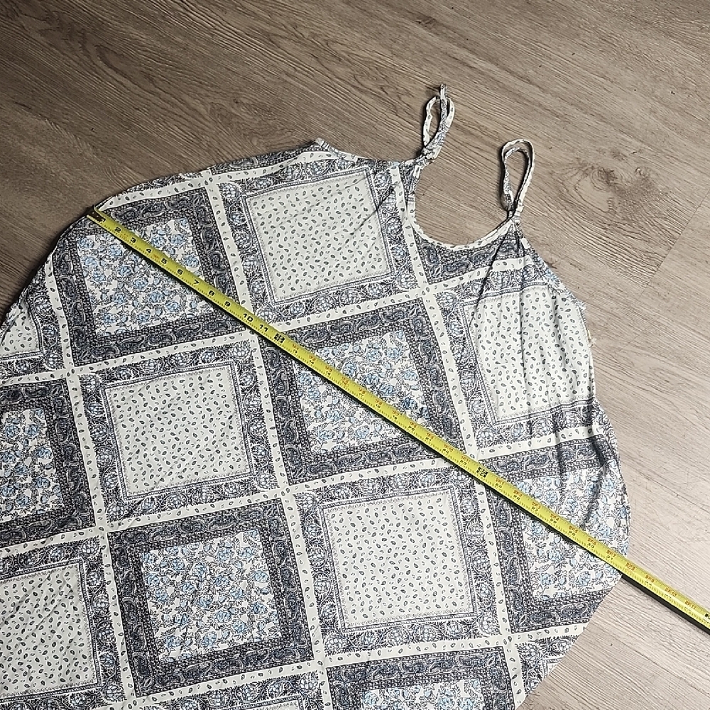 🛍 Dress Gray and White Geometric Patterned - Picture 5 of 8